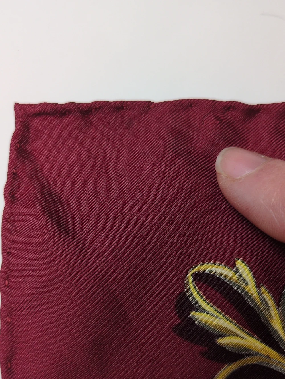 Hermēs Astrologie Dies et Hore Carre 90 Silk Maroon Gold Scarf 87x87 cm With Box